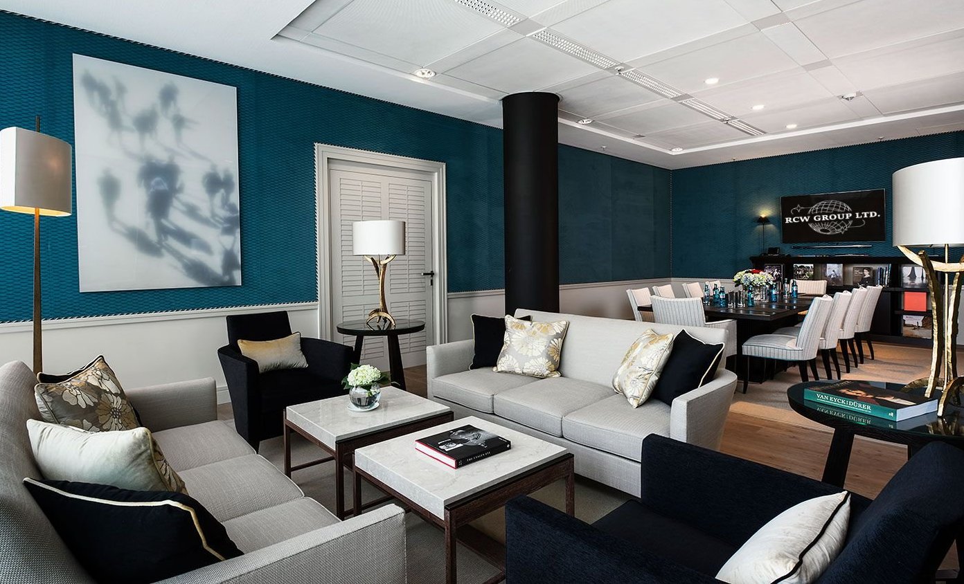 RCW BUSINESS -  VIP LOUNGE